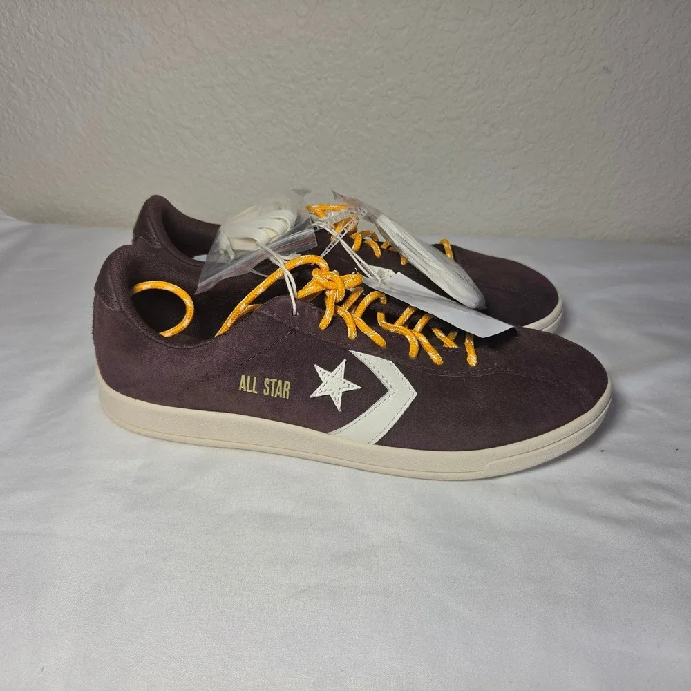 Converse All Star Low Top Burgundy Brown Suede Sneakers Star Chevron Logo SZ 8